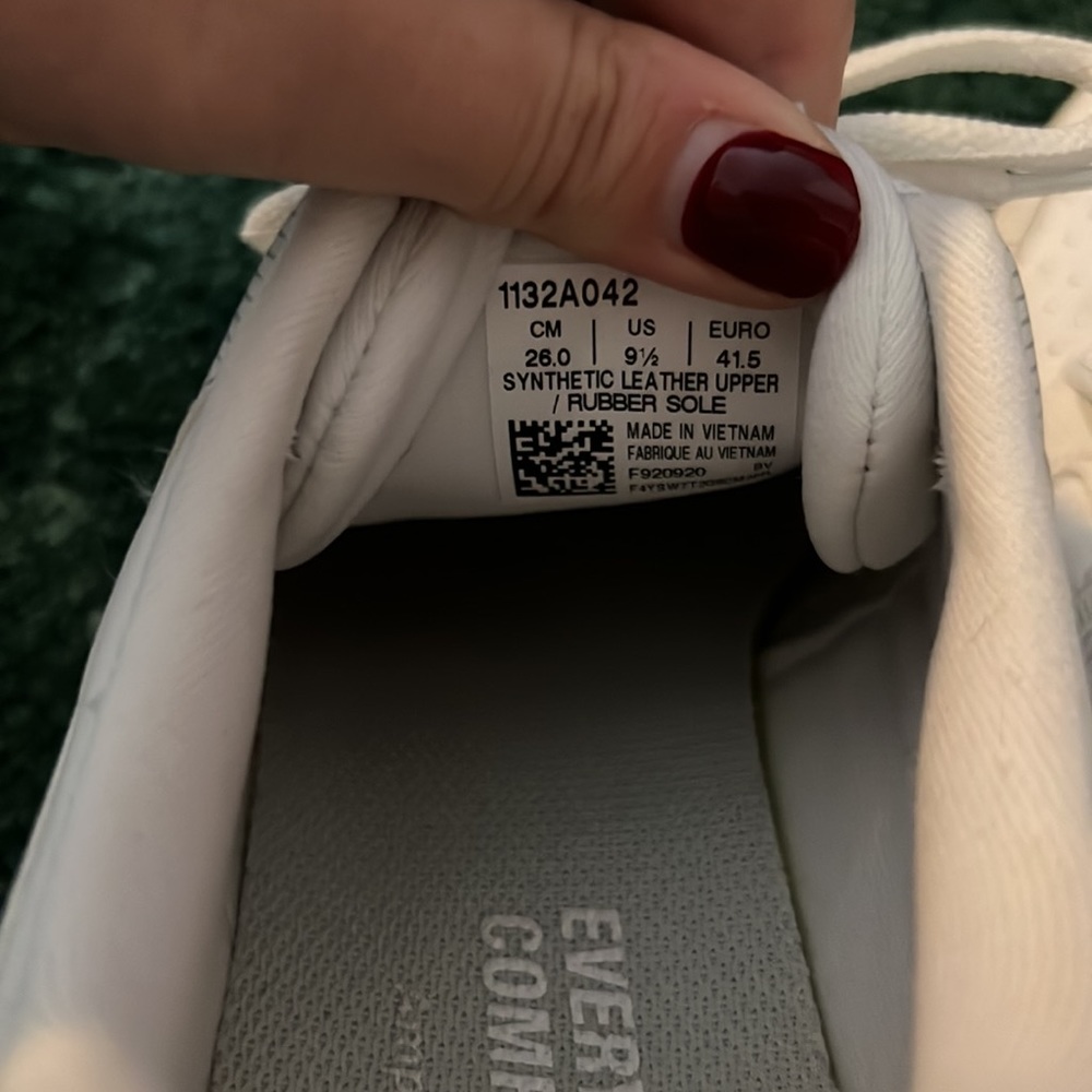 Asics - Picture 4 of 4